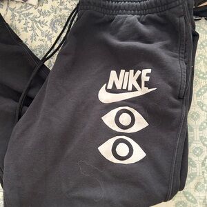 3X Nike joggers. Have a nice day.